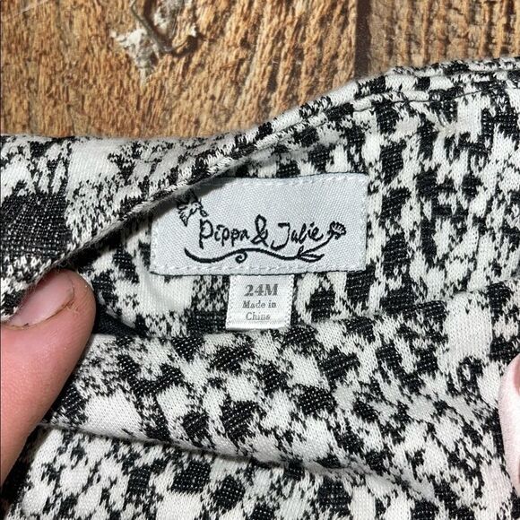 Pippa & Julie • Dress - Picture 5 of 6